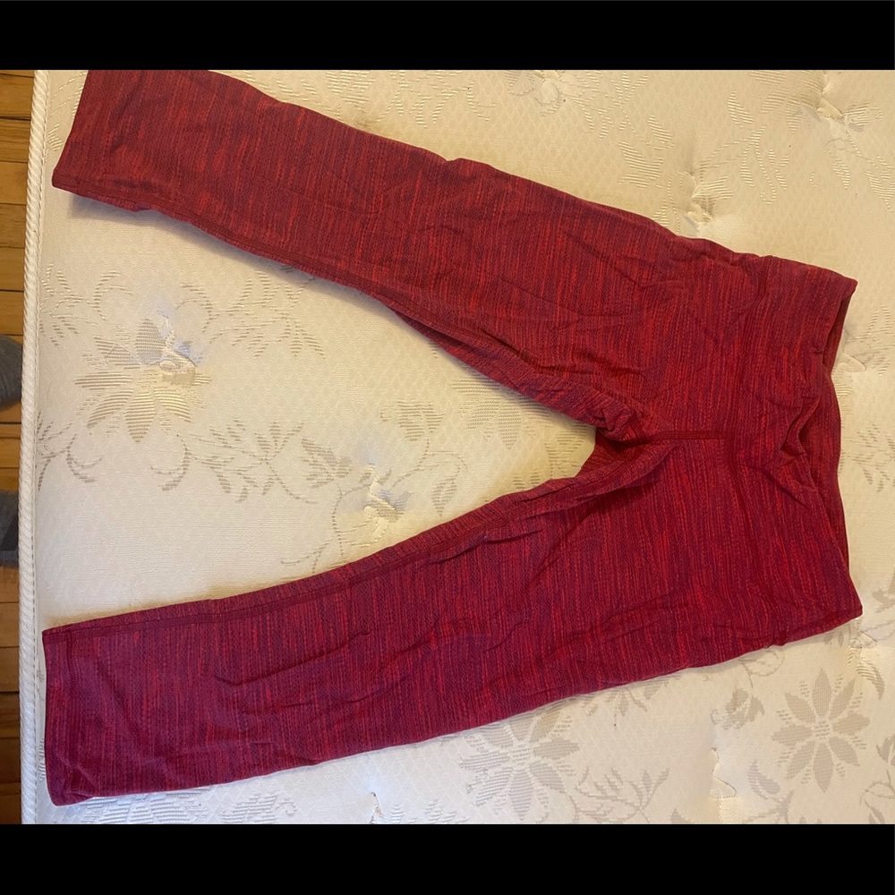 Lululemon capris - Picture 2 of 4